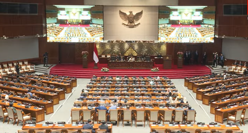 DPR Sahkan Naturalisasi Tiga Pemain Keturunan Indonesia